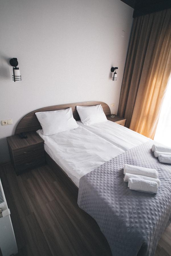 Lazika Hotel Sugdidi Eksteriør billede